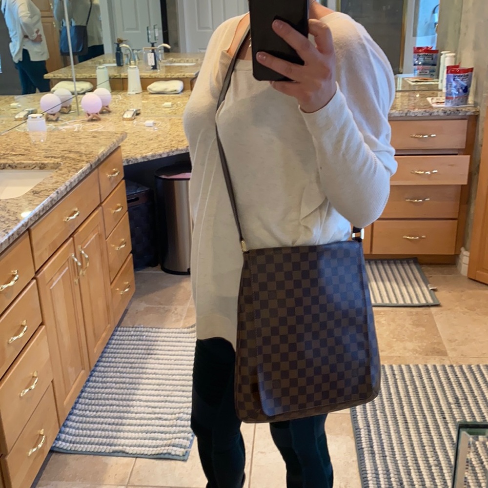 Louis Vuitton mussette
